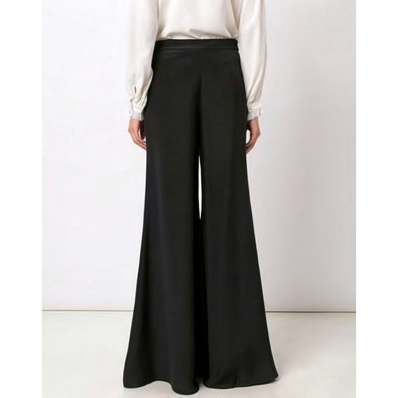 🌸 Alexis | Black Bell Bottom Pants size Small - Picture 16 of 16